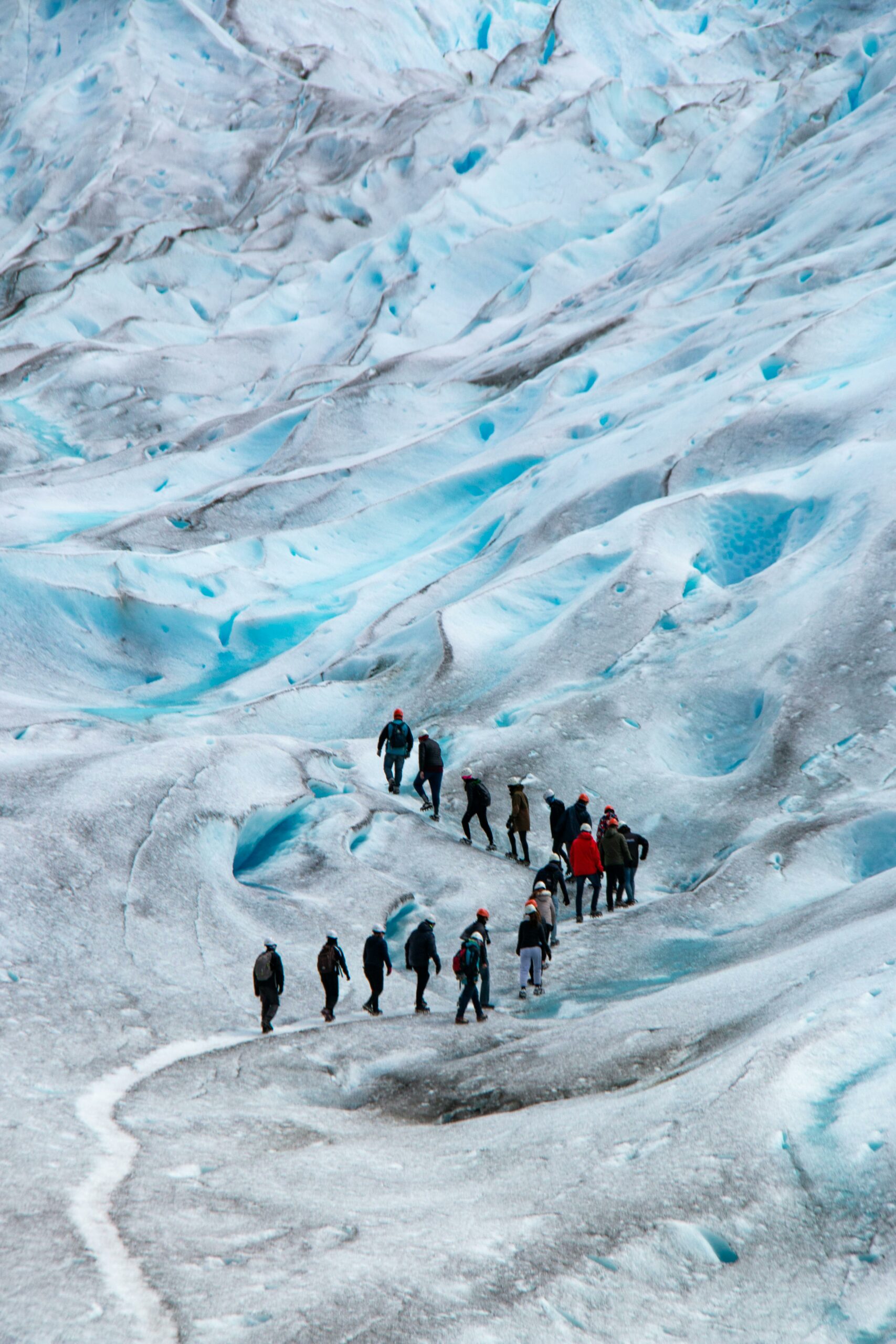 Perito Moreno: La Puerta a la Patagonia Profunda y la Cueva de las Manos
